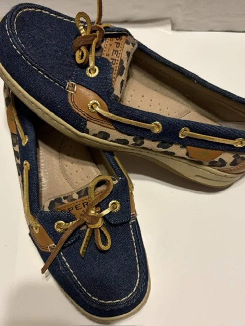 Sperry Angelfish Blue Denim Lepard Print Size 7.5M